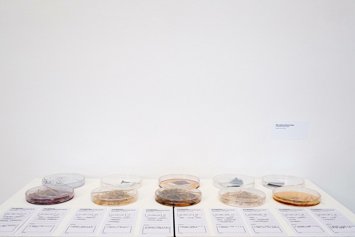 Hay-making – A transformation piece 2019 – 2020 (installation)